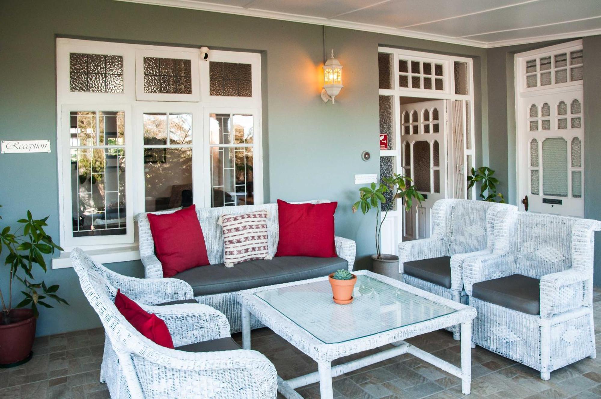 6 On Kloof Guest House Bredasdorp Buitenkant foto