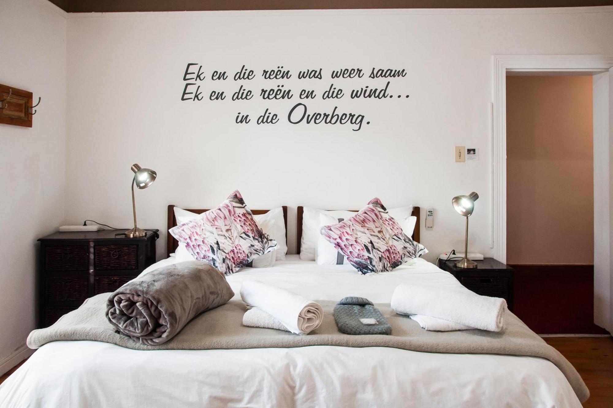 6 On Kloof Guest House Bredasdorp Buitenkant foto