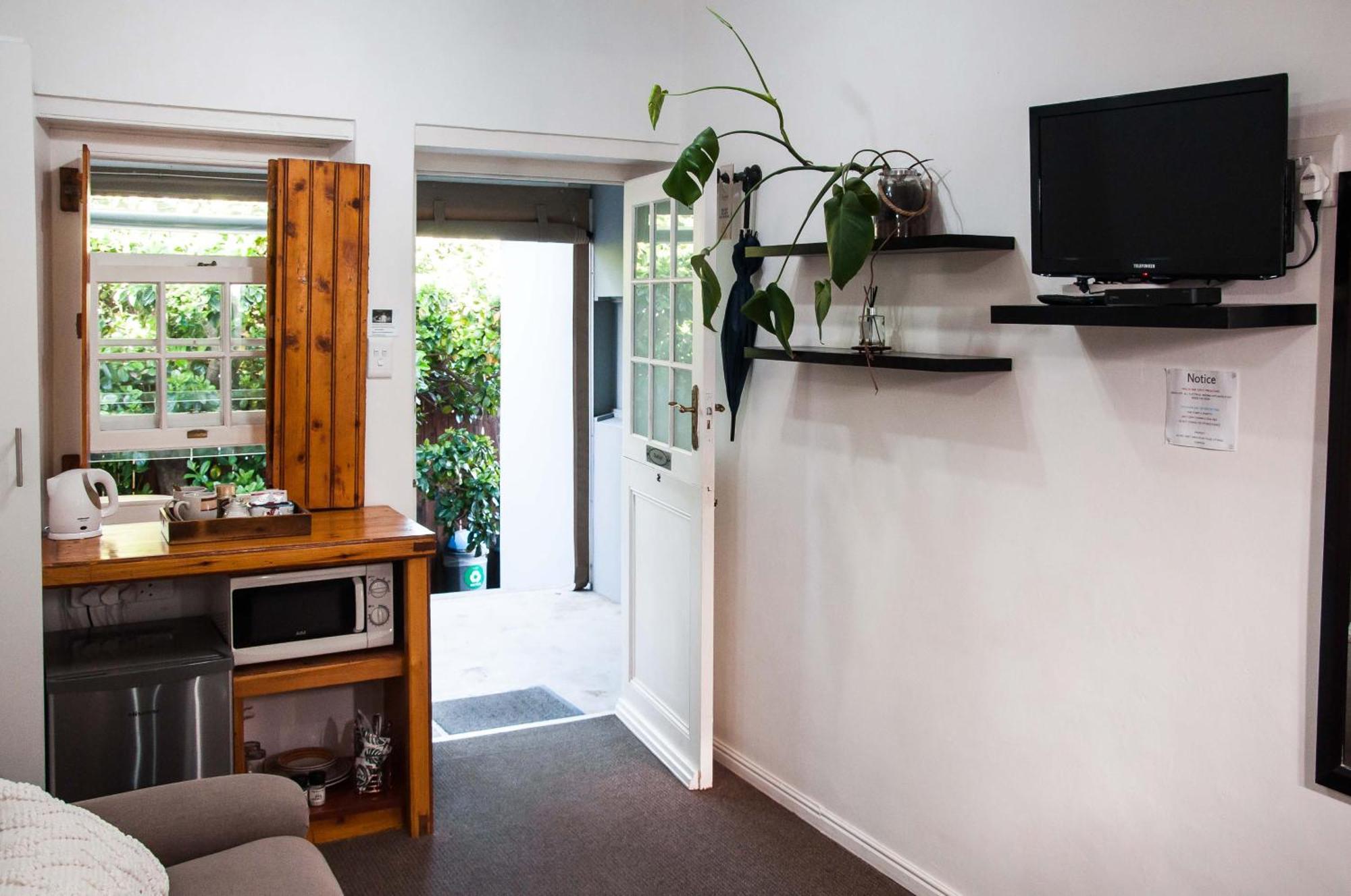 6 On Kloof Guest House Bredasdorp Buitenkant foto